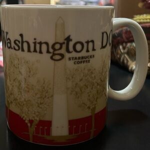 Starbucks Washington DC Collector Series 16 oz Mug - Red, White, and Gold 2010